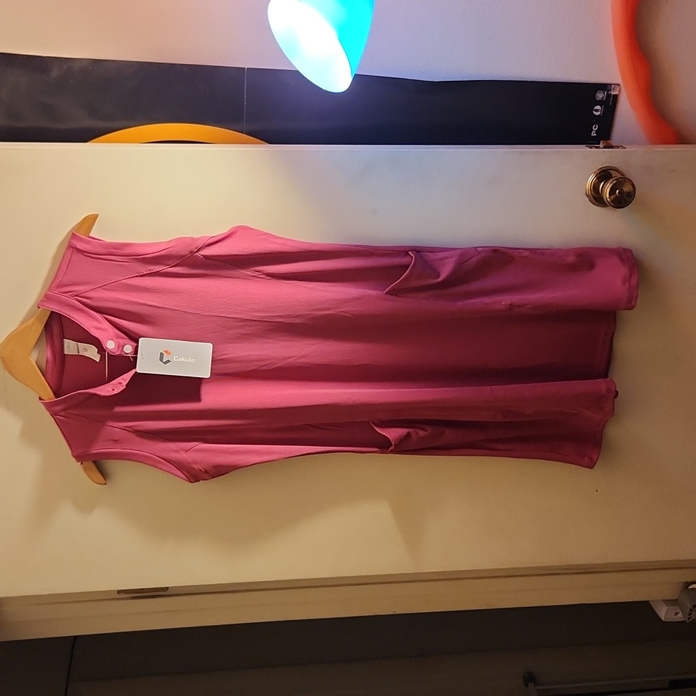 NWT Cakulo sleeveless dress